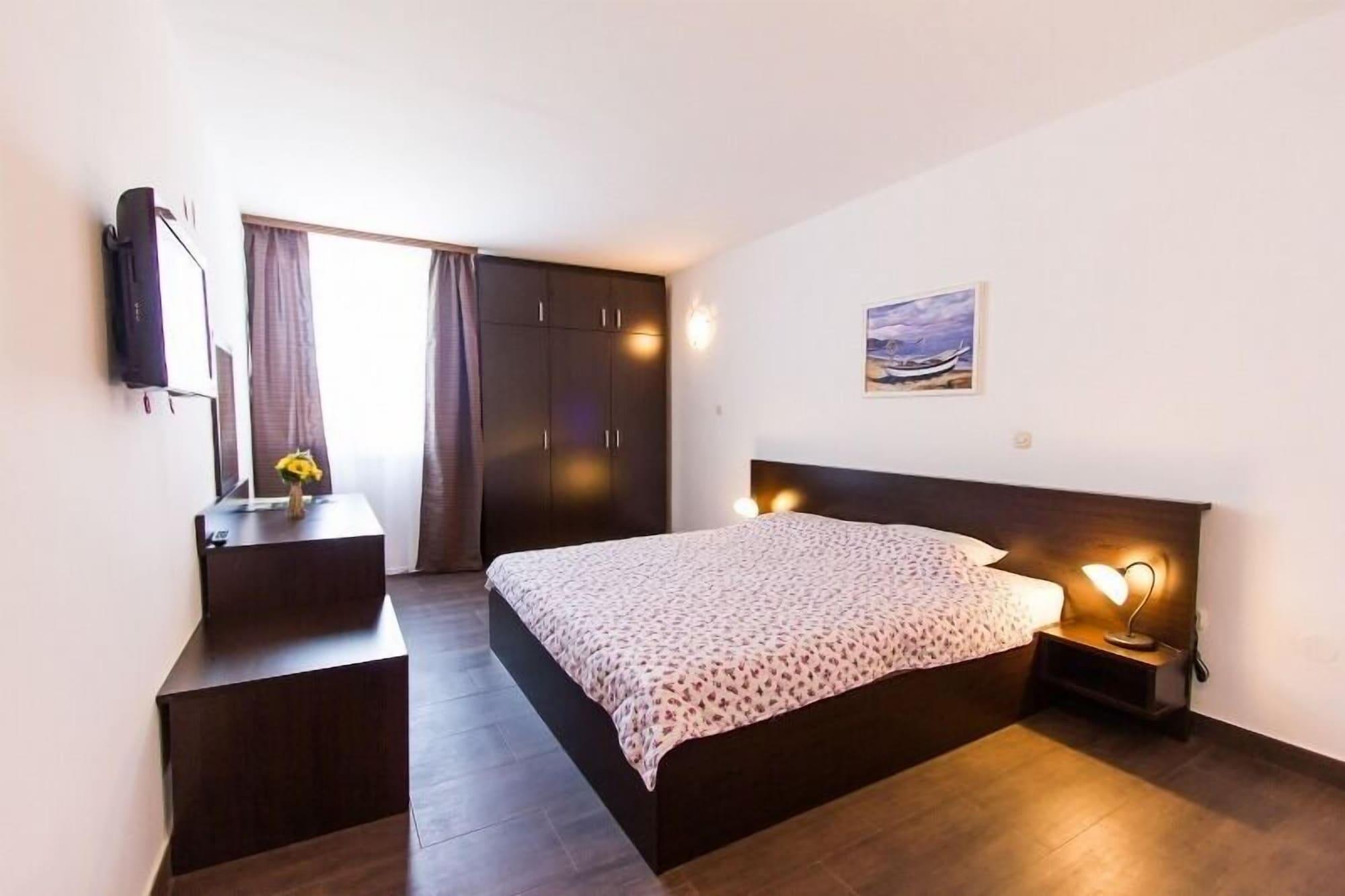 Hotel Omorika Punat Exterior foto